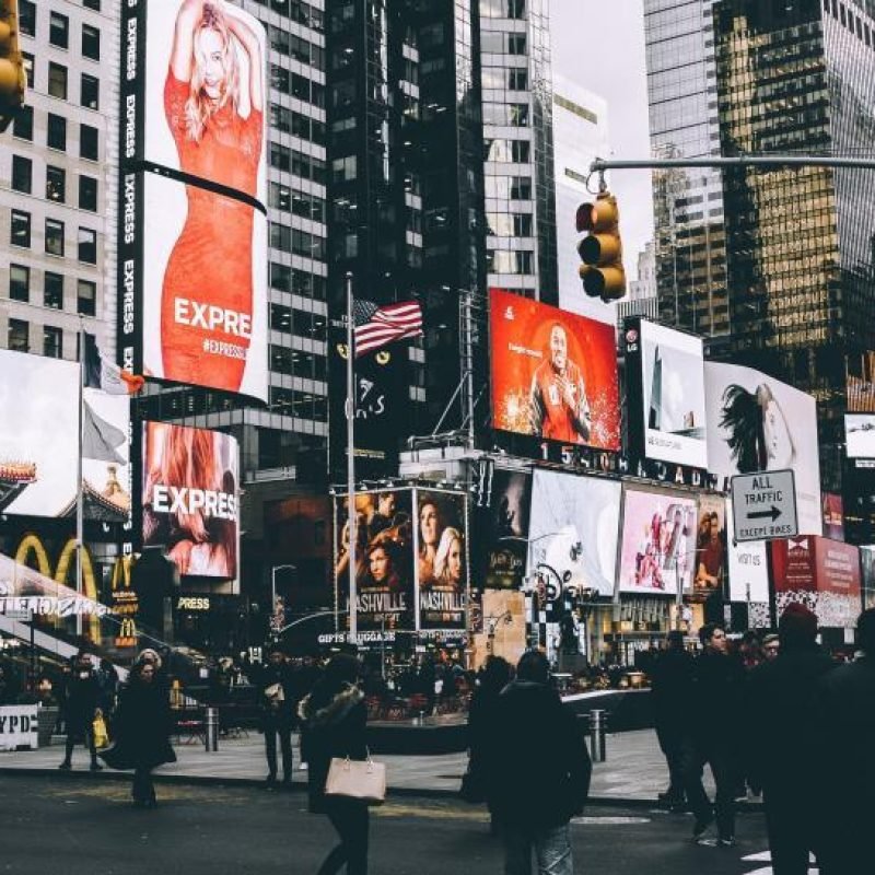 bustling-city-scene-with-vibrant-billboard-ads